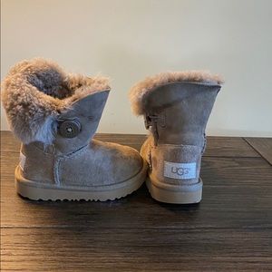 Toddler size 7 used Uggs